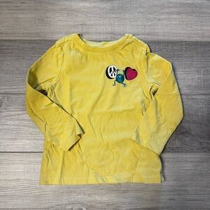 Old Navy yellow world love shirt in 3T
